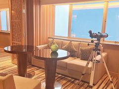 -广州中心皇冠假日酒店·汇点大堂吧