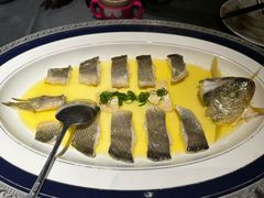 鸡油糟肉饼蒸大黄鱼-A One Kitchen·南京精菜馆(德基广场店)