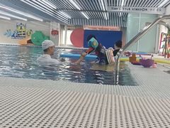 -小小王国亲子游泳(富民中心)