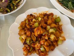 -鑫巴蜀小镇 · 水煮鱼专研店(玉桥店)