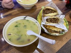 -穆得·老周家牛肉烧饼(普利街店)