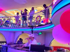 -巴特餐饮6加1音乐餐吧·新疆菜