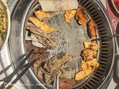 -汉金城海鲜烤肉自助百汇(威海威高广场店)