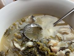 -严记小天府酸菜鱼(西四路店)