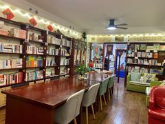 -武汉境自在書店