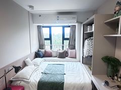 -东方体育中心(地铁站)