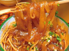 -拈签一笑黄牛肉辣卤串串