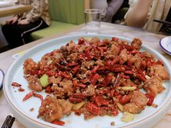 歌乐山辣子鸡-川人川菜馆·小龙虾·鲜虾现做(黄山路店)