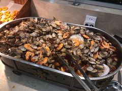 -绿岛港轩海鲜烤肉涮锅自助餐厅