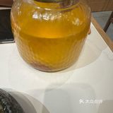 楠城湘餐厅以地道湘菜闻名,辣味层次分明,食材新鲜分量足