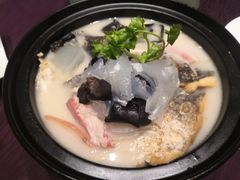 -上海滴水湖皇冠假日酒店