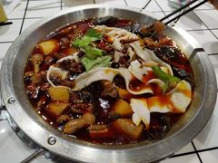 -晓彭肥肠鸡·泡椒鸡火锅(水木天地店)