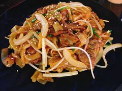-瑞虹新天地月亮湾