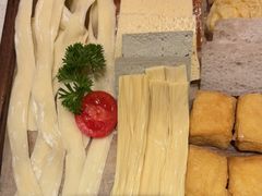 -一叶一世界·素食餐厅(锦华万达店)
