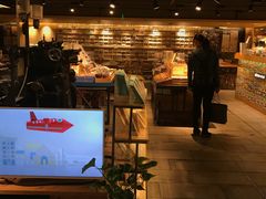 门面-猫的天空之城概念书店(苏州诚品店)