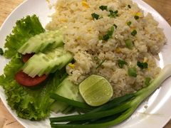 -J Daeng Seafood
