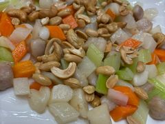 -东豪园林海鲜酒家(南港路辅路店)