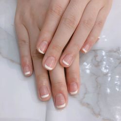 -雪奈传统美甲美睫