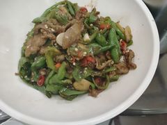 -湖南人家湘菜馆(镇江路店)