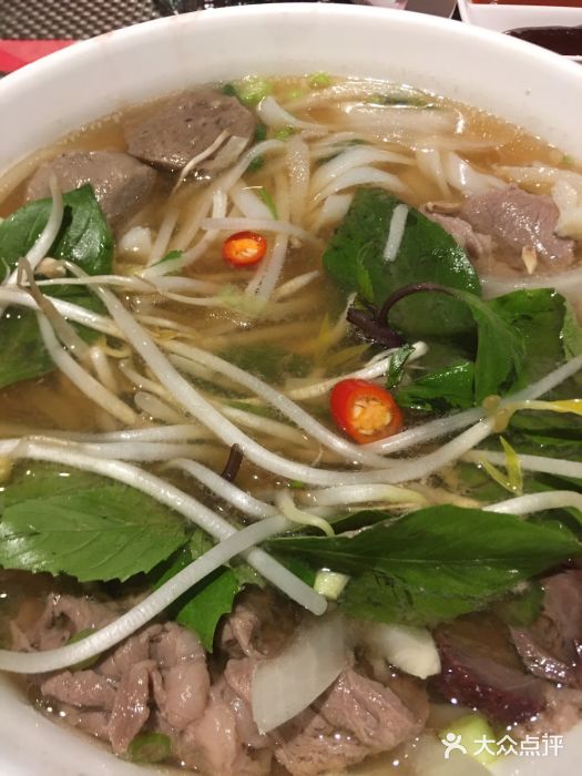 pho东田越南粉(奥莱店)-火车头牛肉汤河粉-菜-火车头牛肉汤河粉图片-