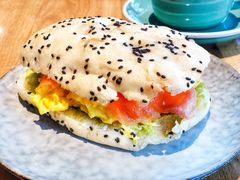 三文鱼牛油果三明治-Wagas沃歌斯(大学路店)