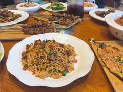 -乡村馕坑肉·烧烤·新疆菜·本地人更爱吃(阿勒泰首店)