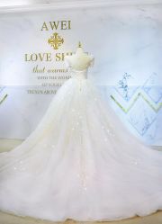 -LOVE SHINE婚纱·红鼎庄龙凤褂·妈妈装定制