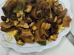 -丹水桥地锅鱼·翘嘴鲌·地方特色全鱼宴(丹江口大坝店)