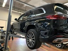 -贵州贵星奔驰4S店(观山湖店)