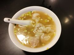 鲜虾净云吞-伍湛记 · 广州老字号(龙津中路店)