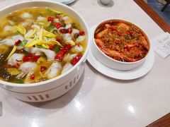 -满江红四季餐厅 · 国家五钻级酒家(新纪元大酒店店)