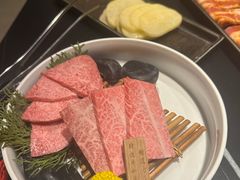 -山川小町·极番烧肉(新地假日广场店)