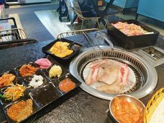 -烤路里·韩国品质自助烤肉(石路天虹4号店)