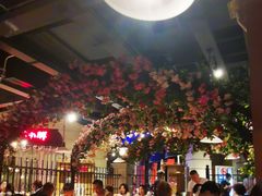-沪小胖小龙虾(淮海中路旗舰店)