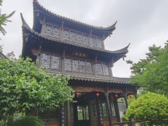 -达美乐比萨(栖霞大道店)