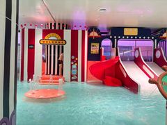 -涨巢·潮玩水疗局