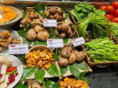 -忆江南·临江鱼馆