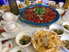 -渔香岛美蛙鱼头火锅(黔灵山公园店)