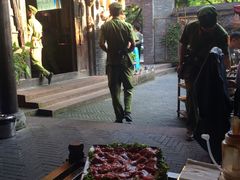-佬革命主题火锅(玉沙路店)