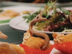 金牌榴莲酥-宴会中心