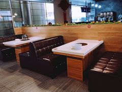 卡座-轩于鲜旋转自助小火锅(新之城购物广场店)