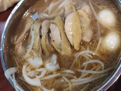 嫩滑鸡汤米粉-海安安越南粉(丹竹頭店)