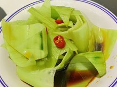 凉拌黄瓜-红钳侠小龙虾·烧烤(中赢康康谷店)