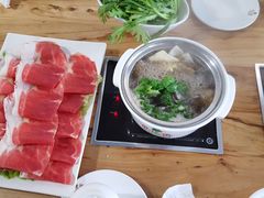 手切鲜牛肉-珍巴奴毛肚牛肉小火锅(四惠店)