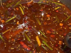 -乡土特色.冷锅鱼.牦牛肉汤锅