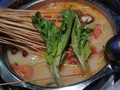 三鲜-佰人王串串香火锅(洋珠巷店)
