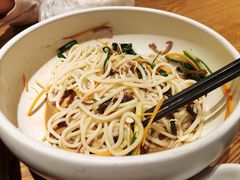 鸡丝凉米线-云海肴云南菜(正大广场店)