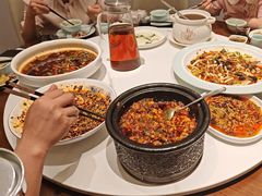-万重锦·人文川菜馆(骡马市店)