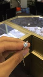 -威德钻石-克拉钻大本营(南京东路店)