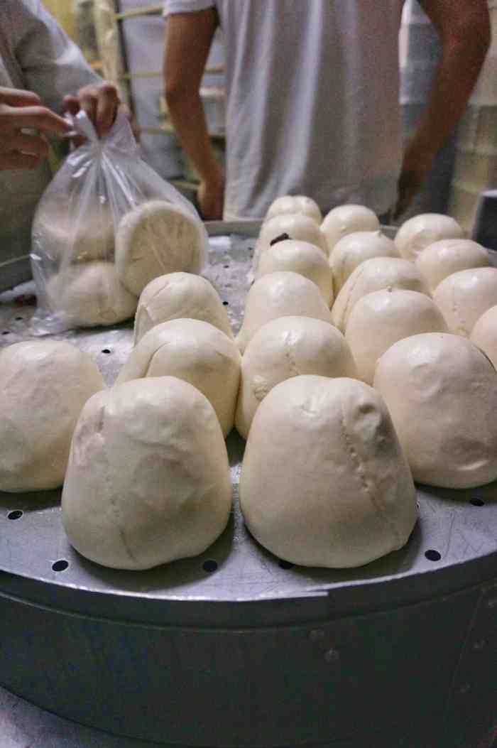 鼓楼馒头店-"从我北漂开始这家店就有了,那会儿就一直排.